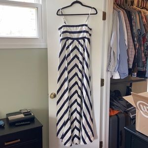 Jessica Simpson Maternity Dress